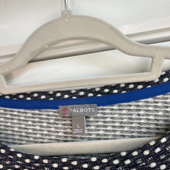 Talbots size Large Dark Navy Blue and White Dotted Knit Style Athleisure Top - Picture 2 of 5